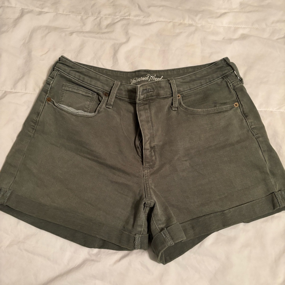 Cute Olive Green Shorts